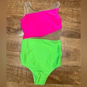 Showstopper Child Small Leo. Worn Once